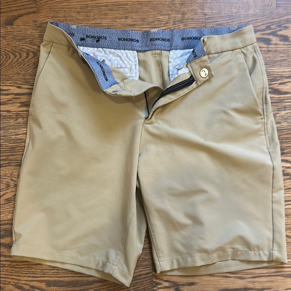 Bonobos Men's Tan Brown Men’s Golf Shorts Size 32 9 inch length almost new